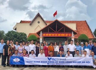 Đảng Bộ Trường Cao đẳng điện lực miền Bắc tham gia chương trình sinh hoạt chính trị tại huyện đảo Phú Quốc do Đảng ủy Khối Công nghiệp Hà Nội tổ chức