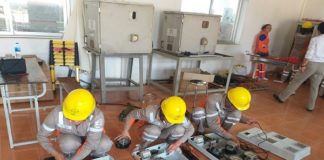 Trường Cao đẳng Điện lực miền Bắc tổ chức thi nâng bậc, giữ bậc cho công nhân PC Bắc Kạn, PC Quảng Ninh và PC Hà Giang