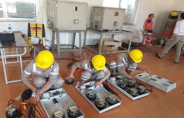 Trường Cao đẳng Điện lực miền Bắc tổ chức thi nâng bậc, giữ bậc cho công nhân PC Bắc Kạn, PC Quảng Ninh và PC Hà Giang