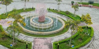 Đoàn viên sinh viên Trường cao đẳng Điện lực miền Bắc tích cực tuyên truyền hưởng ứng Giờ Trái đất năm 2021