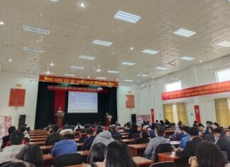 NEPC đón HSSV, học viên trở lại trường