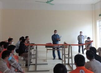 NEPC tổ chức lớp đào tạo thi công đầu cáp trung áp và khai thác thiết bị đo PD