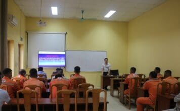 Trường Cao đẳng Điện lực miền Bắc tổ chức lớp “đào tạo thi công hotline 22kV” cho công nhân EVNHANOI