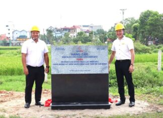 Tổ chức lễ trồng cây chào mừng kỷ niệm 132 năm ngày sinh Chủ tịch Hồ Chí Minh