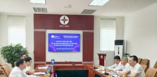 Lãnh đạo NEPC làm việc với Ban LĐ PC Ninh Bình và PC Nam Định