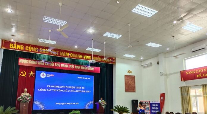 NEPC tọa đàm trao đổi kinh nghiệm thực tế công tác thi công sửa chữa hotline 22kV và bế giảng lớp 1 “Đào tạo hotline 22kV bằng phương pháp platform”