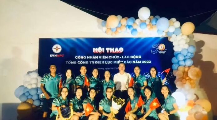 Bài dự thi ảnh ” PHÍA SAU GIỜ GIẢNG TẠI NEPC”