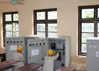 Sinh viên Trường Cao đẳng Điện lực miền Bắc tích cực chuẩn bị tham dự hội thi HSSV giỏi cấp trường năm 2022