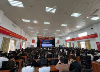 TRƯỜNG CAO ĐẲNG ĐIỆN LỰC MIỀN BẮC TỔ CHỨC TUYÊN TRUYỀN PHÒNG CHỐNG DỊCH BỆNH TRONG HỌC SINH SINH VIÊN