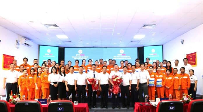 LỄ BẾ GIẢNG LỚP TRUNG CẤP HỆ THỐNG ĐIỆN – NÂNG CAO NĂNG LỰC CHO CÁN BỘ, CÔNG NHÂN VIÊN PC LÀO CAI – 2025