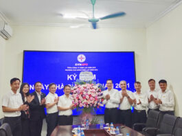 Đoàn Lãnh đạo Tổng công ty Điện lực miền Bắc đến thăm và chúc mừng Trường Cao đẳng Điện lực miền Bắc nhân ngày Nhà giáo Việt Nam 20/11