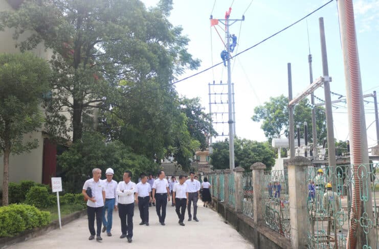 Đoàn đại biểu EVNCPC thăm và trao đổi kinh nghiệm tại Trường Cao đẳng Điện lực miền Bắc